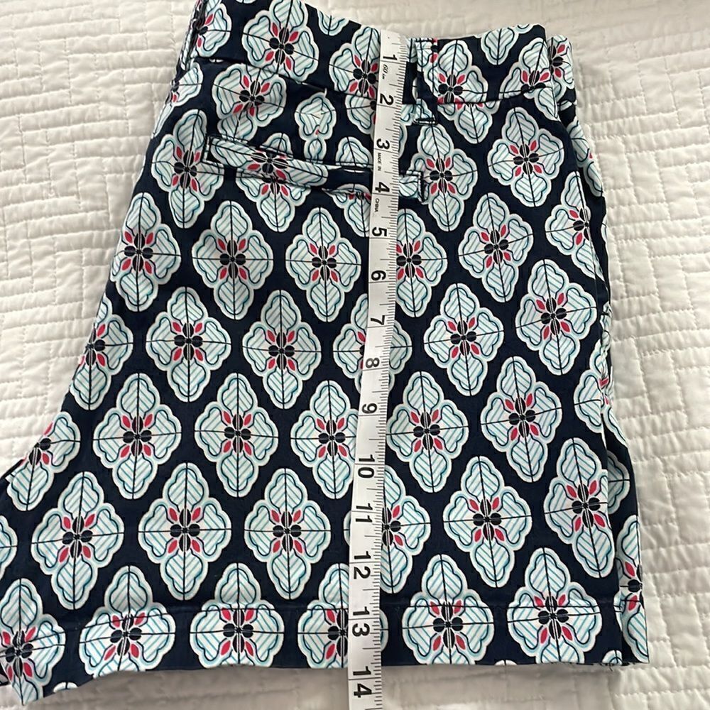 Crown & Ivy Navy Patterned Shorts 12p - Picture 6 of 6